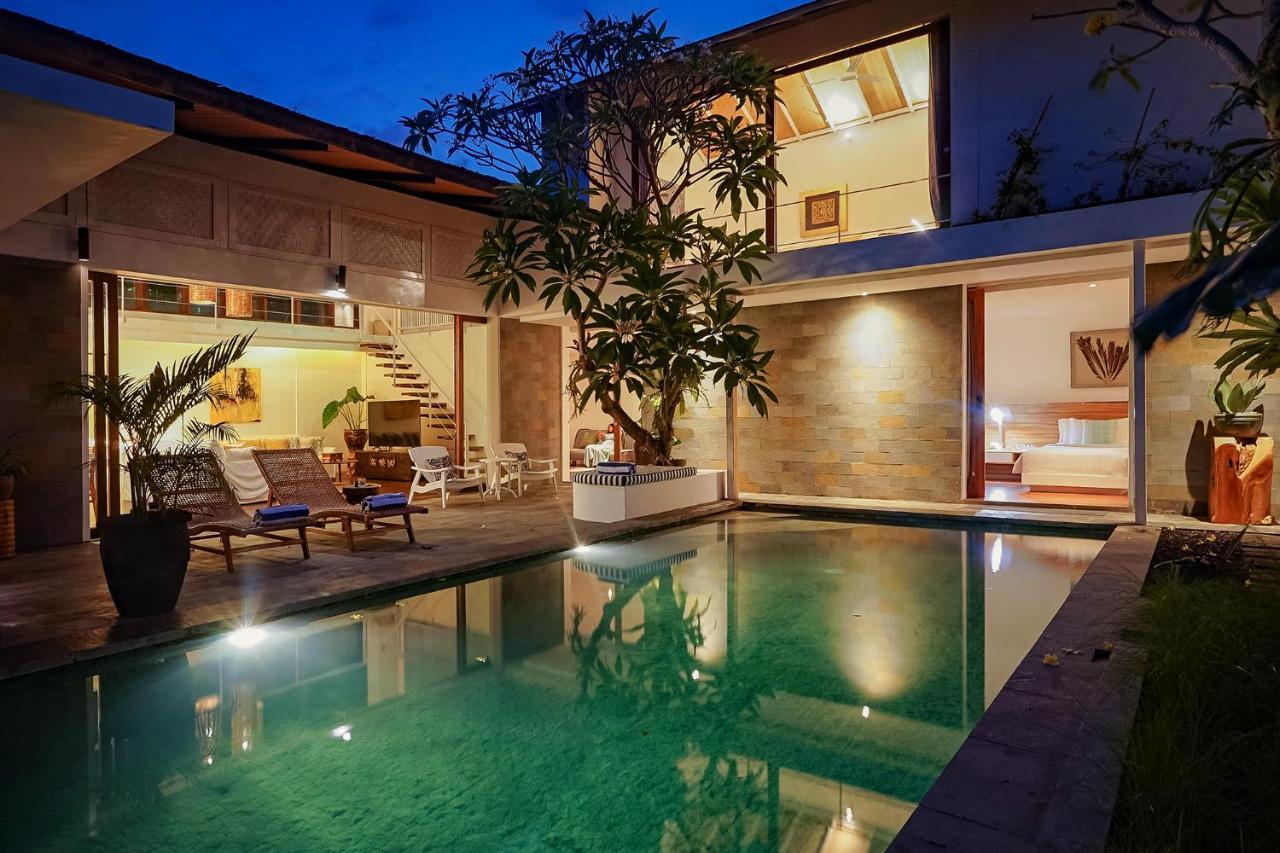 Bias Villa Seminyak Bagian luar foto
